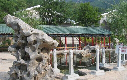 济南旅游，玻璃栈道+高山滑道+5D玻璃互动桥+喊泉... 三王峪