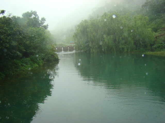 炎夏酷暑！到这家济南旅游景区，观赏清凉山泉水……